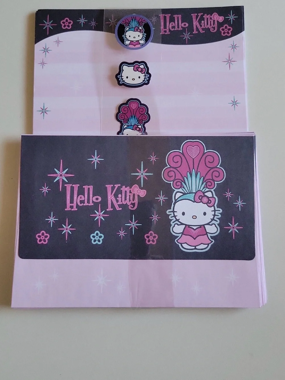 SANRIO Hello Kitty 2007 Vintage Vegas theme letter set - Licensed
